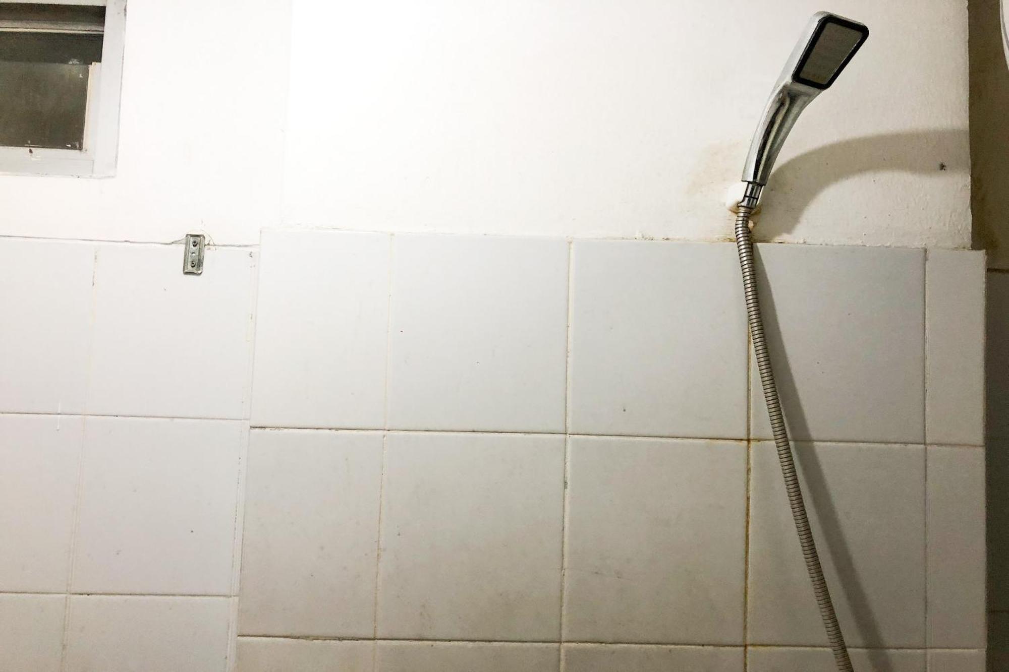 Oyo 93767 45 Guest House Sragen Екстериор снимка