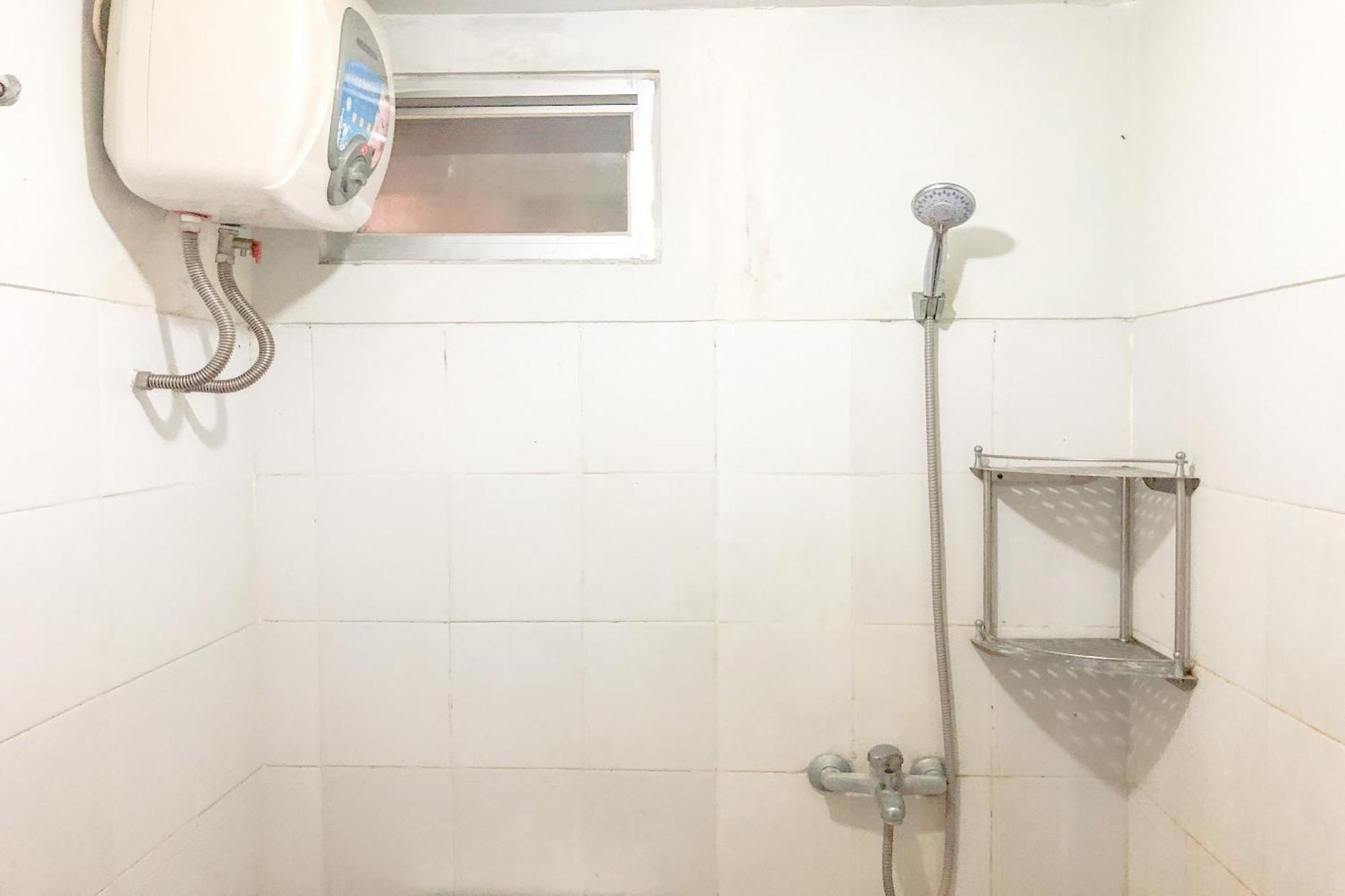 Oyo 93767 45 Guest House Sragen Екстериор снимка